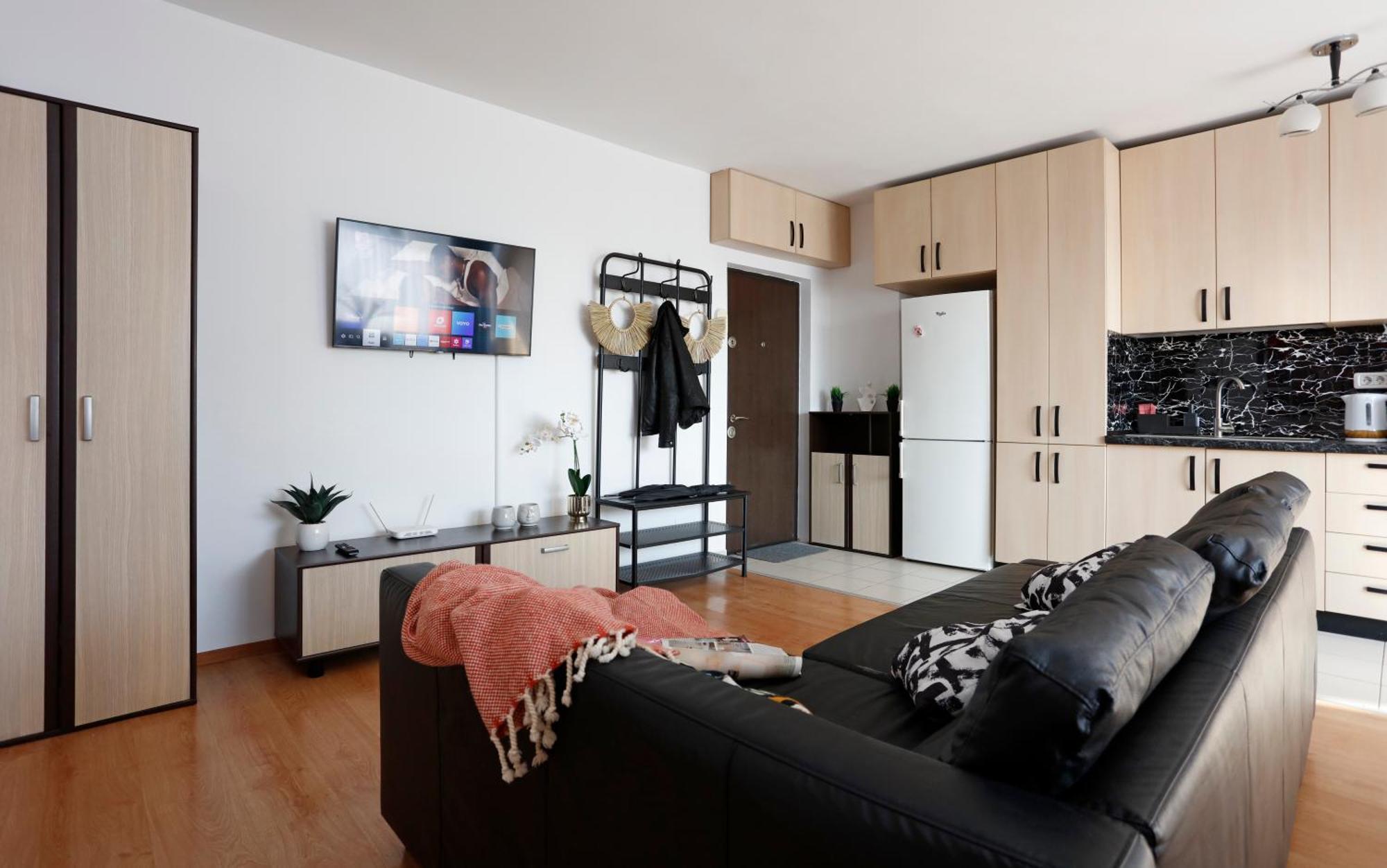 Enchanting Retreat - Historic Old Town - Pet-Friendly Haven - Steps From Unirii Bukarest Exteriör bild